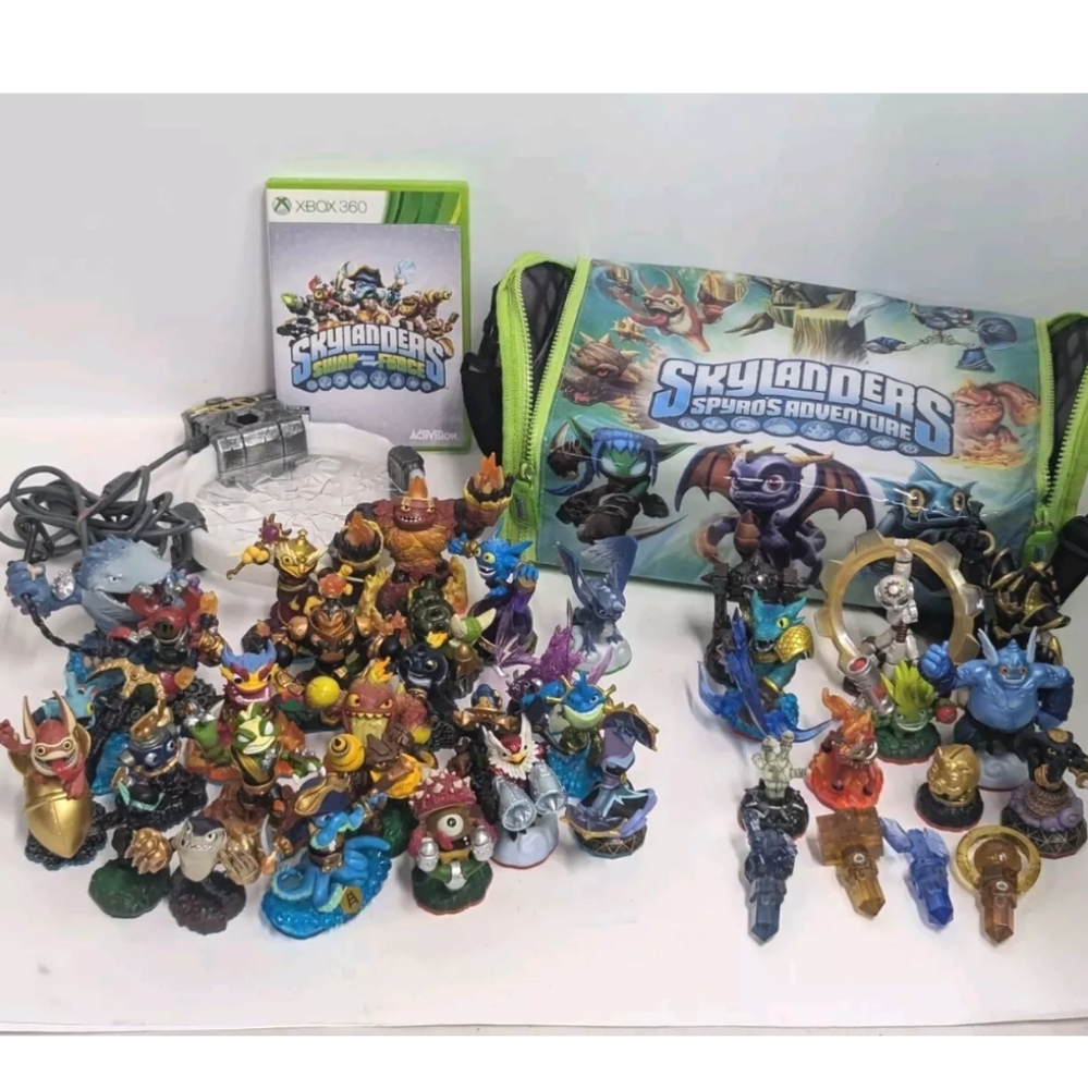 Skylanders Lot Of 35 W/Bag & Swap Force Game, Power Portal, Activision, Read